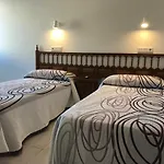 Rey בית הארחה 3*