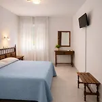 Rey بيت ضيافة إيسلا دي أروسا
